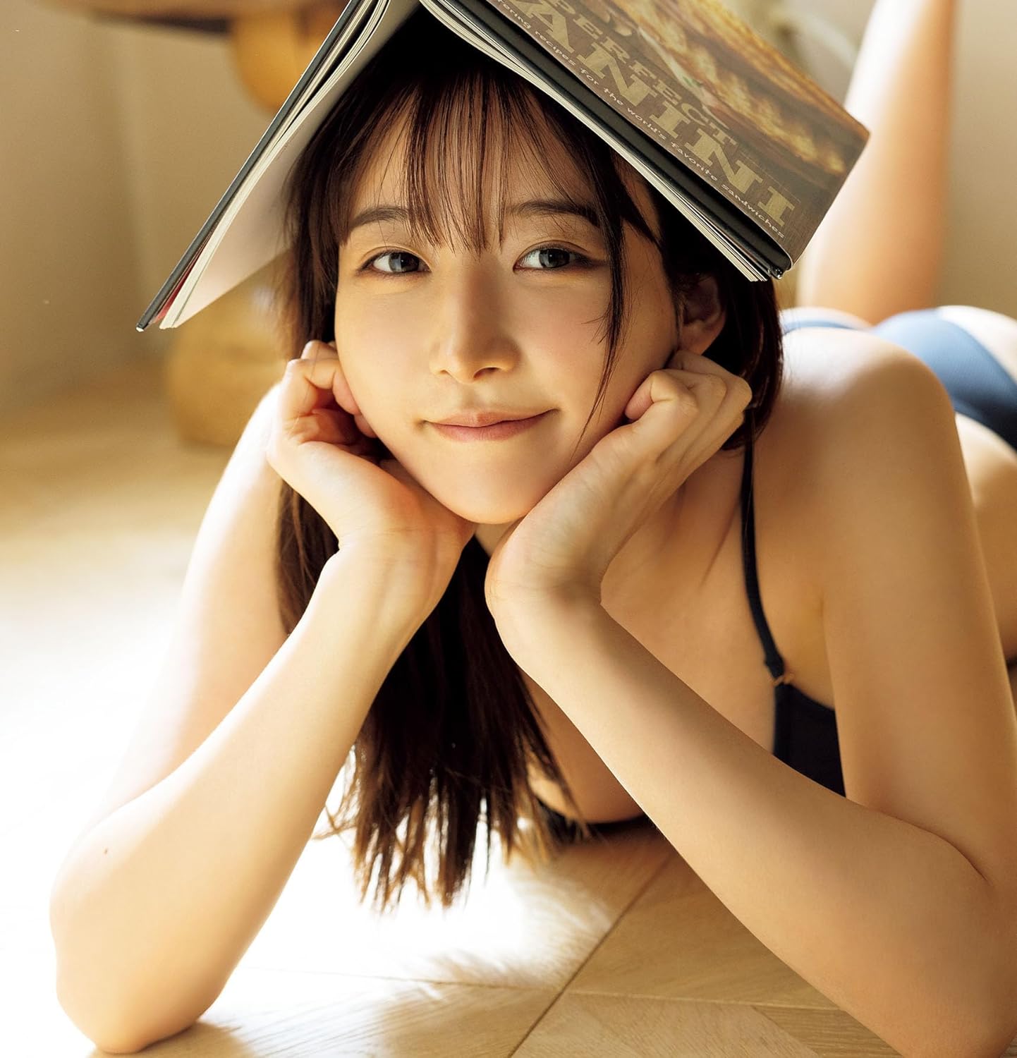 山崎あみ 1st 寫真集《Cantabile》