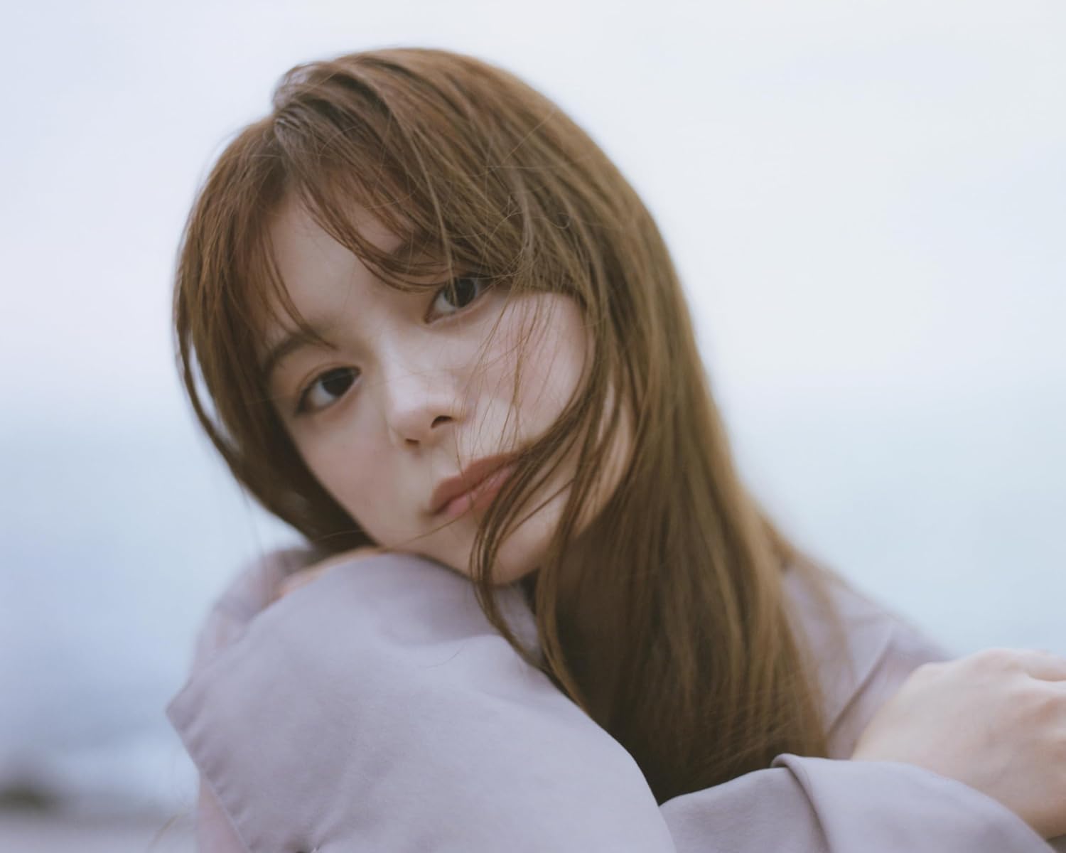 紺野彩夏 1st 寫真集《透》