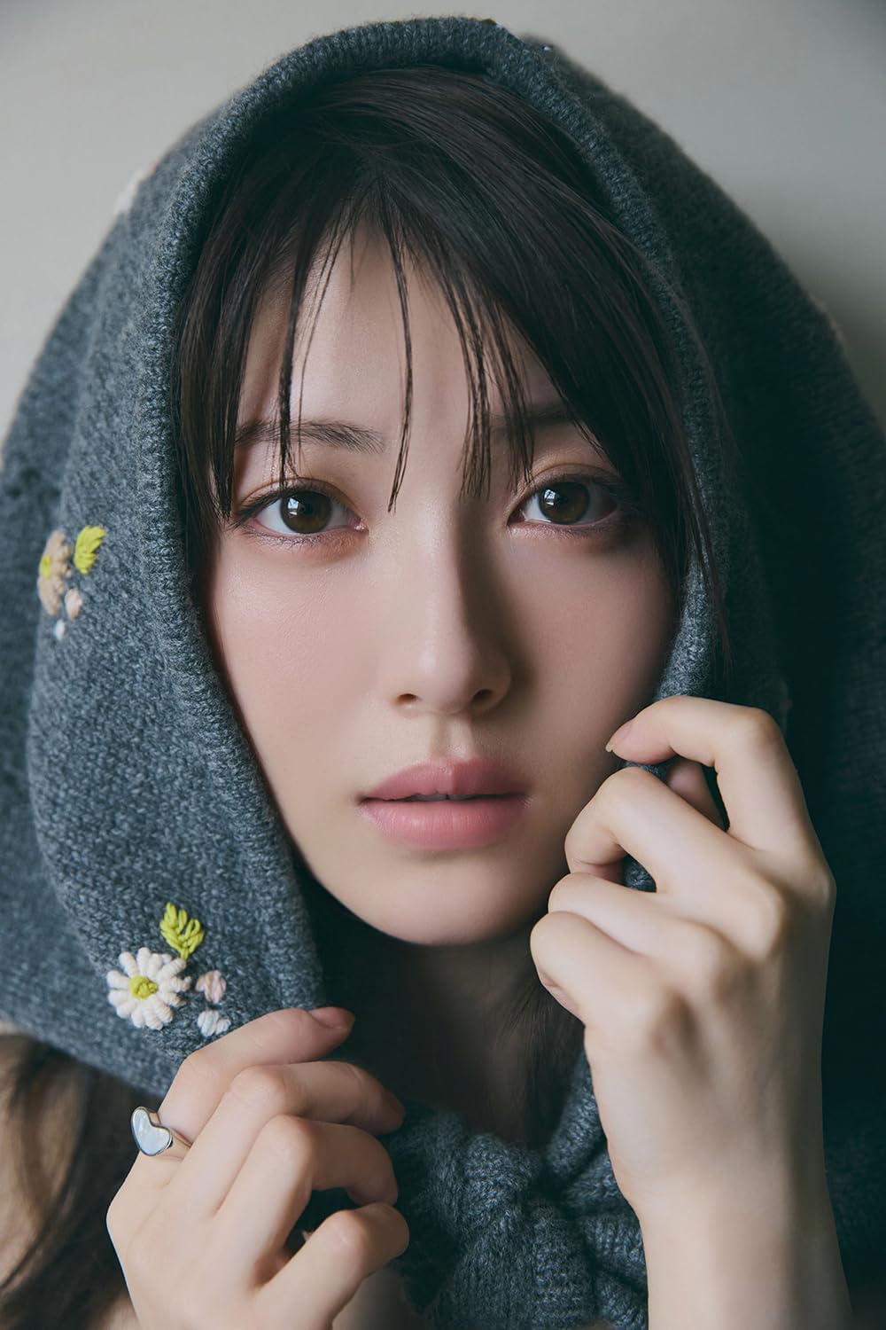 濱邊美波 桌上月曆 浜辺美波 カレンダー 2025.04-2026.03 附限定Postcard