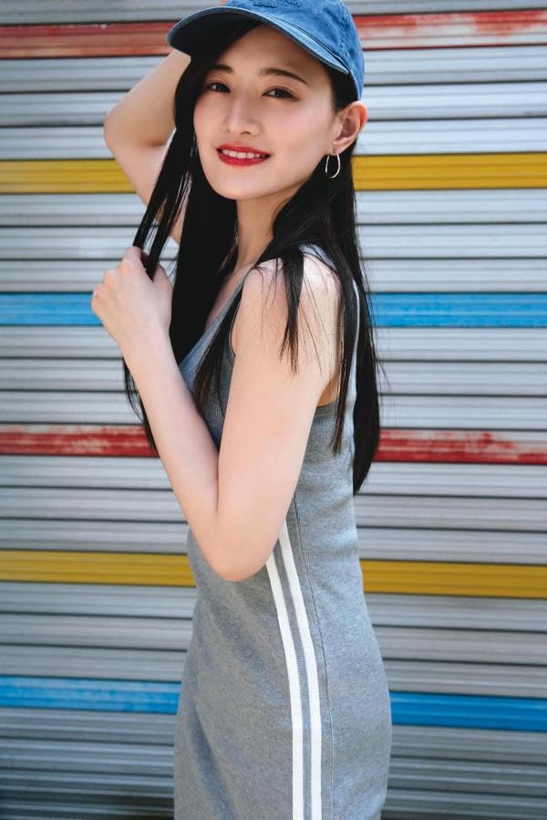 中田花奈 2nd 寫真集 《掻き立てる》