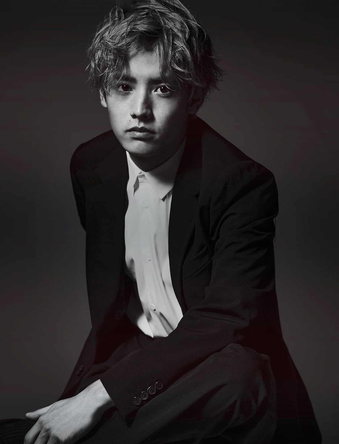 赤楚衛二 Interview &Photobook 『 E 』