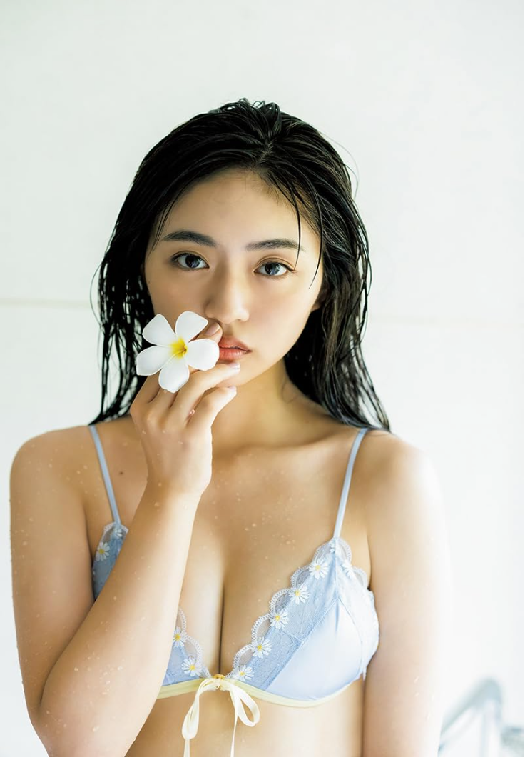 豊田留妃 豊田ルナ 第二 寫真集 《Good to see Moon》