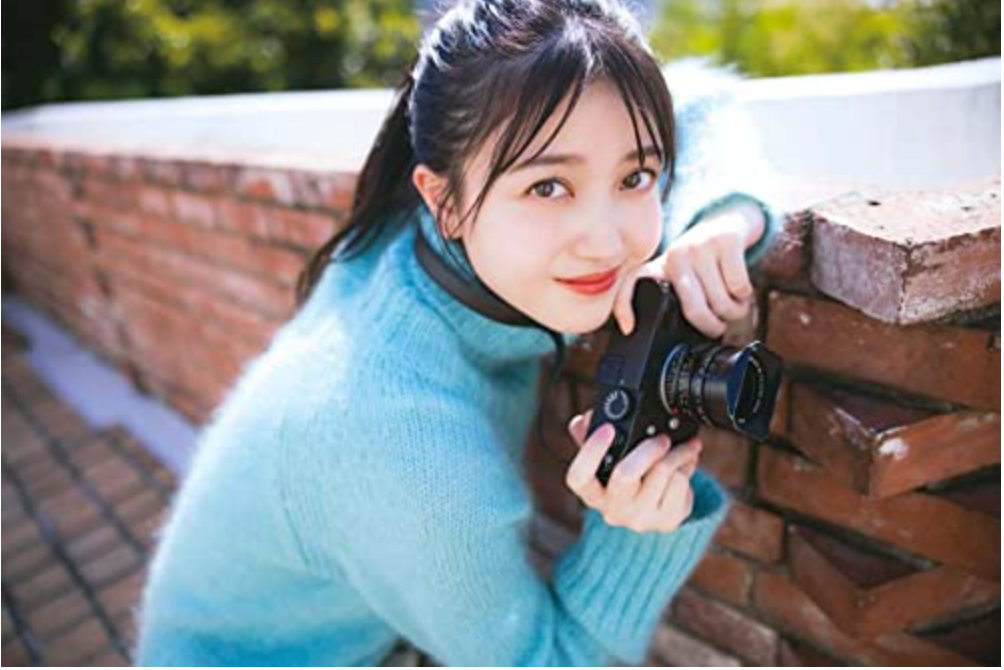 乃木坂46 久保史緒里 WHITE graph 008