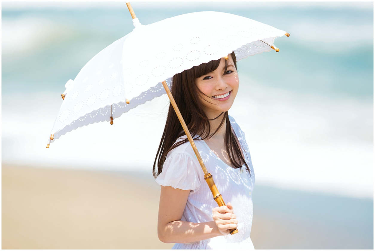 乃木坂46 白石麻衣 《清純な大人》Mai Shiraishi First Photo Collection《PURE》写真家:篠山紀信