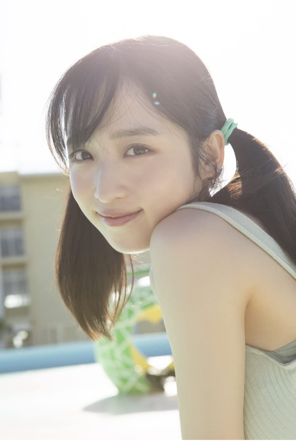 AKB48 小栗有以 首本 寫真集 《君と出逢った日から》