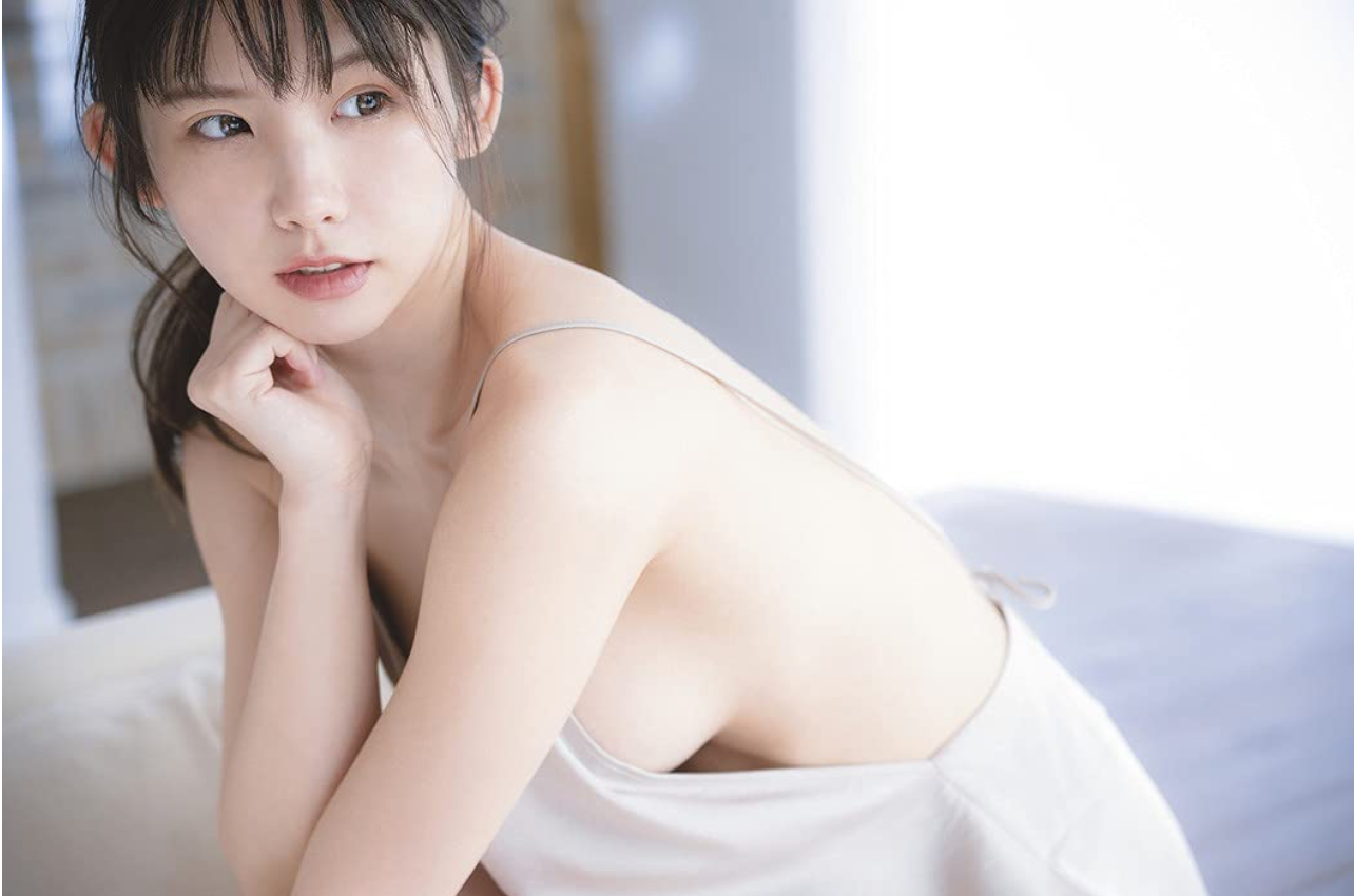 Enako えなこ 寫真集 《OFF COSTUME》