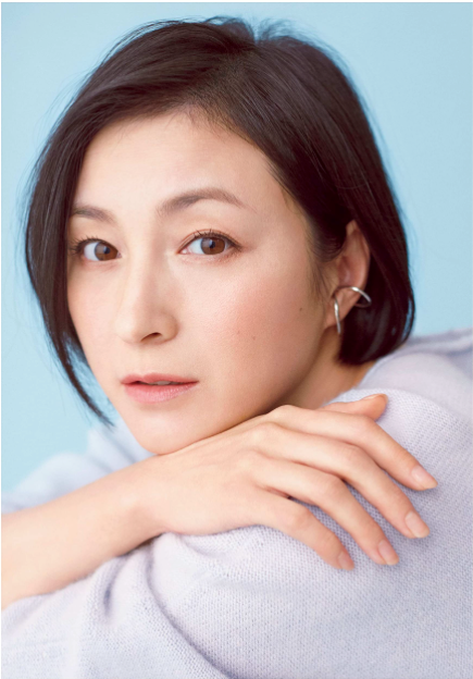 廣末涼子 Essay『Hirosue 之思考地圖 幸福的形式』エッセイ『ヒロスエの思考地図 しあわせのかたち』