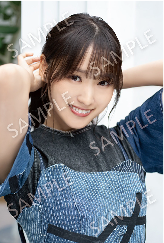 櫻坂46 菅井友香 卒業記念書籍 W Encore『Wアンコール』(@Loppi・HMV 附限定Original CoverA & Original特製PostcardA 3枚)
