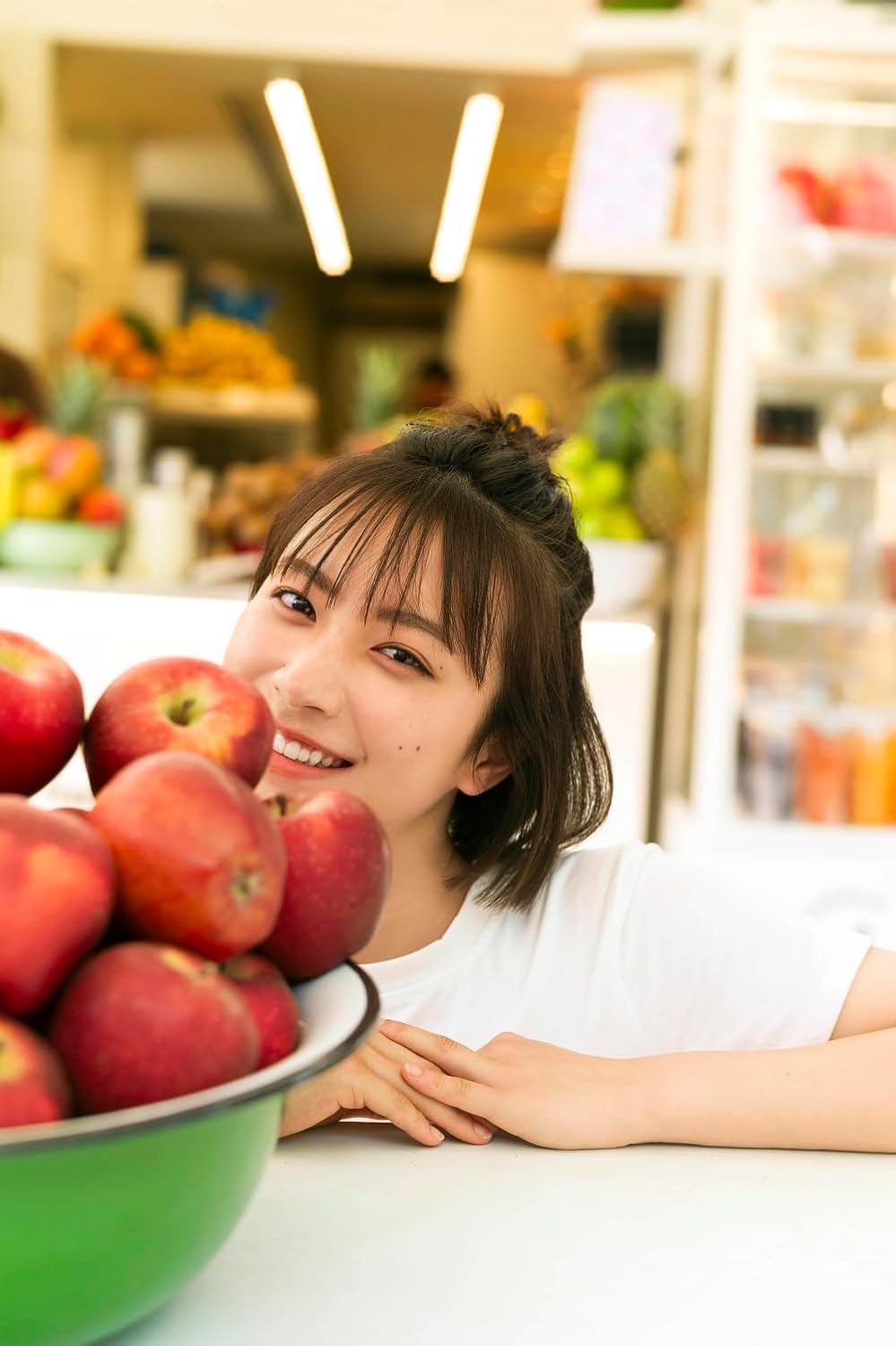 藤﨑ゆみあ 1st 寫真集《FUJISAKI YUMIA》附月暦限定版