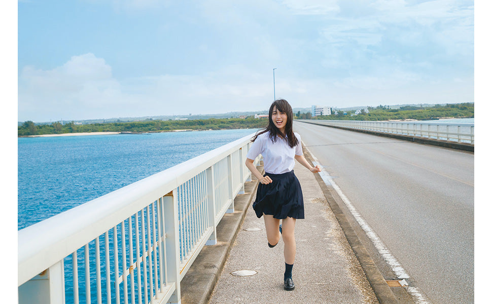 乃木坂46 賀喜遙香 1st 寫真集 《まっさら》