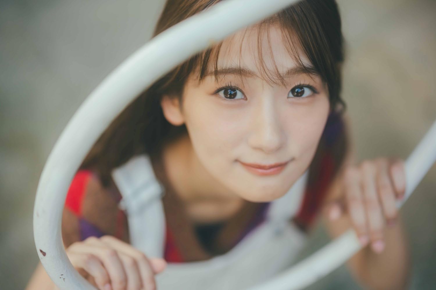 B.L.T. 2025年12月号 表紙: 遠藤理子＆村井優（櫻坂46）