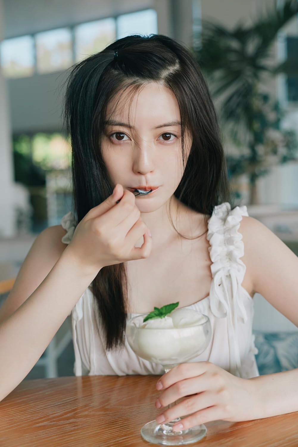 中野恵那 寫真集《LAVENDER》