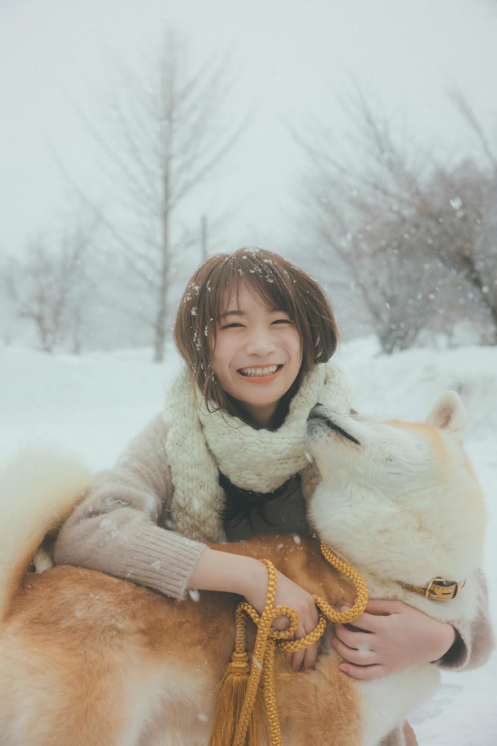 秋元真夏 Photo Book《淡淡(あわあわ)》