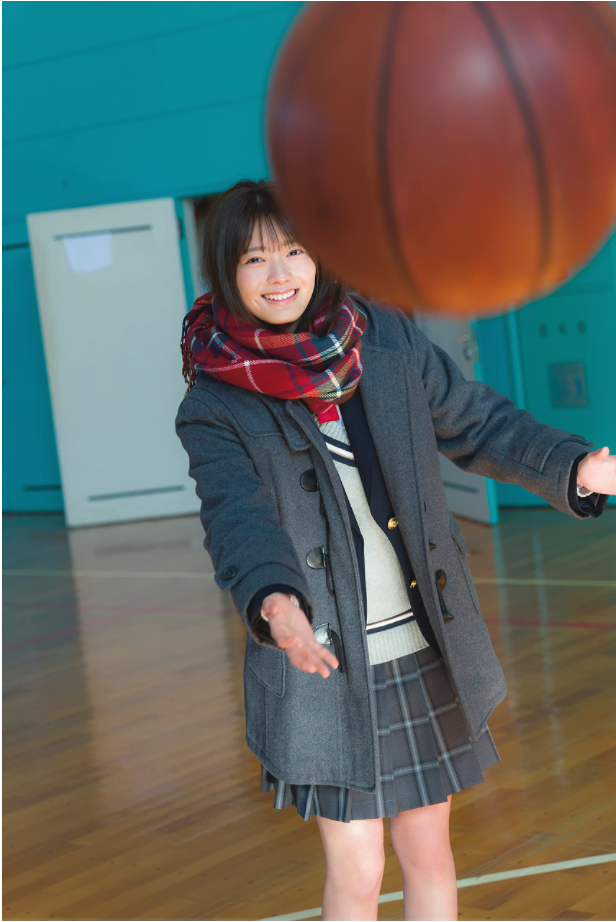 櫻坂46 田村保乃 首本 寫真集 《一歩目》