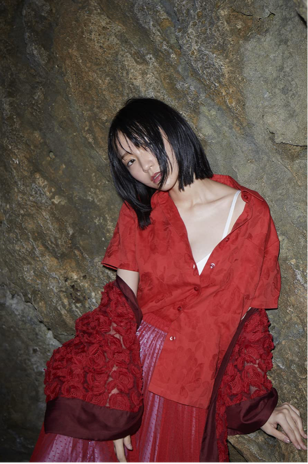LOVE イコラブ 野口衣織 写真集 君にしか教えない Love 野口衣織 LOVE イコラブ 野口衣織 写真集 君にしか教えない Love 野口衣織