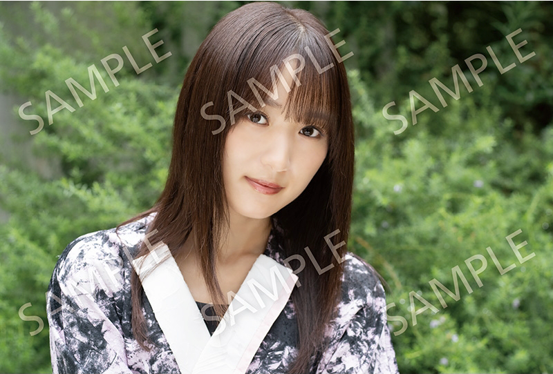 櫻坂46 菅井友香 卒業記念書籍 W Encore（Wアンコール）（附特製Postcard 3枚）